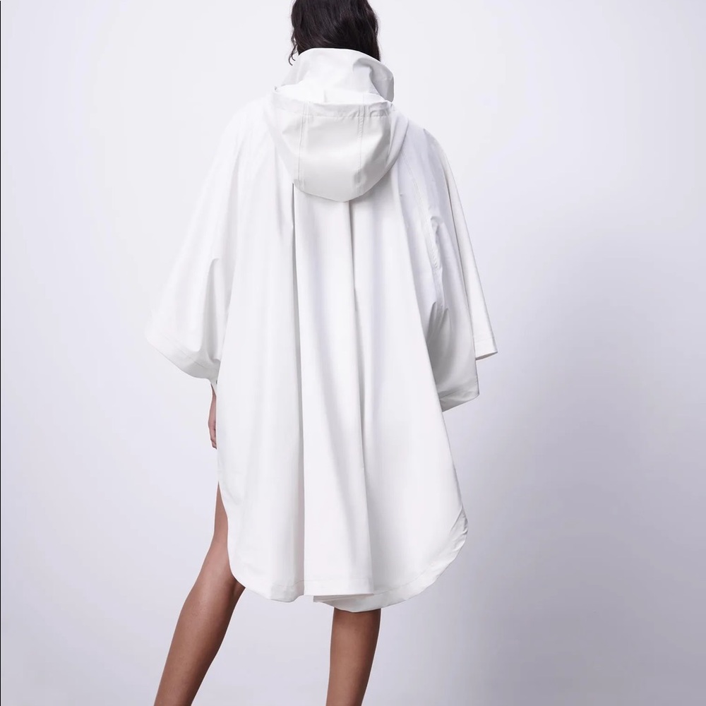 Zara Water Repellent Cape - Picture 2 of 11